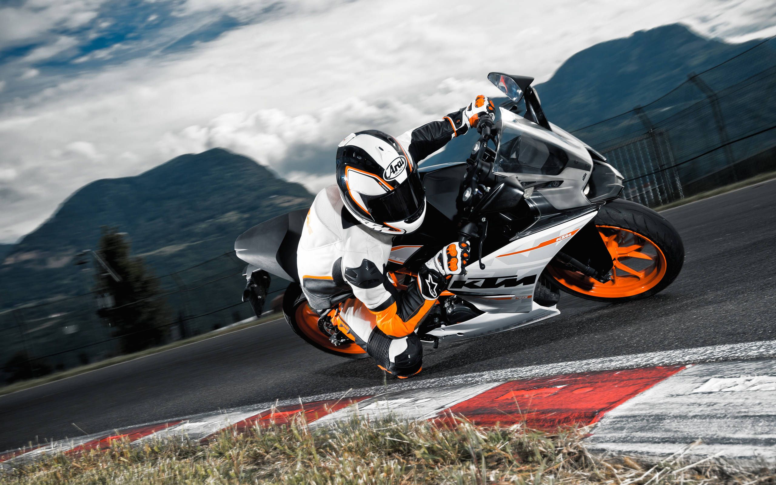 Ktm rc discount low price bike